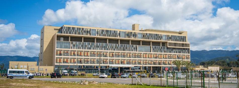 2025-0918-hospital-regional-hugo-labanca-01129-825x305.jpg