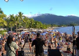 4-ilhabela-jam-agitou-publico-em-dois-dias-de-musica-e-diversao-na-praia-do-pereque-2.jpg