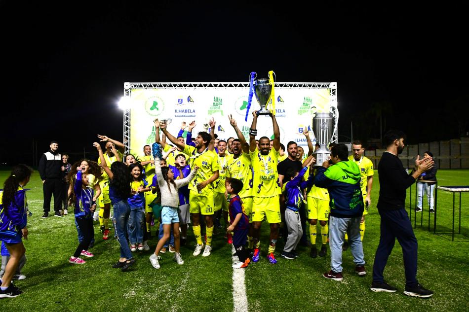 borrifos-fc-e-bicampeao-invicto-no-campeonato-municipal-de-futebol-de-campo-–-1-divisao-3.jpg