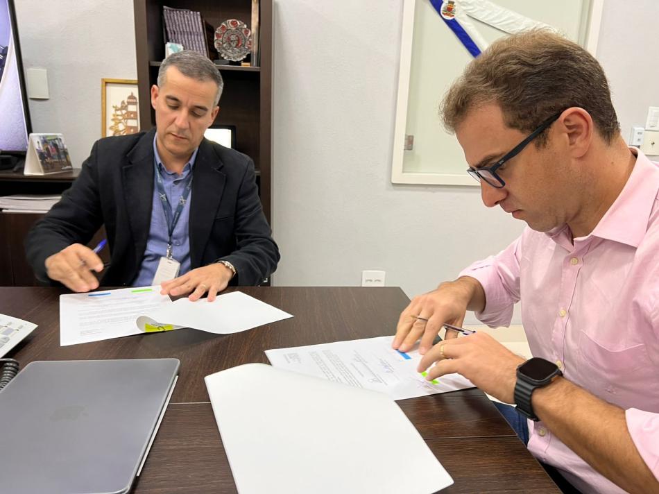 caraguatatuba-expande-convenios-para-estagios-e-capacitacao-de-servidores-sob-lideranca-do-prefeito-mateus-silva-1.jpeg