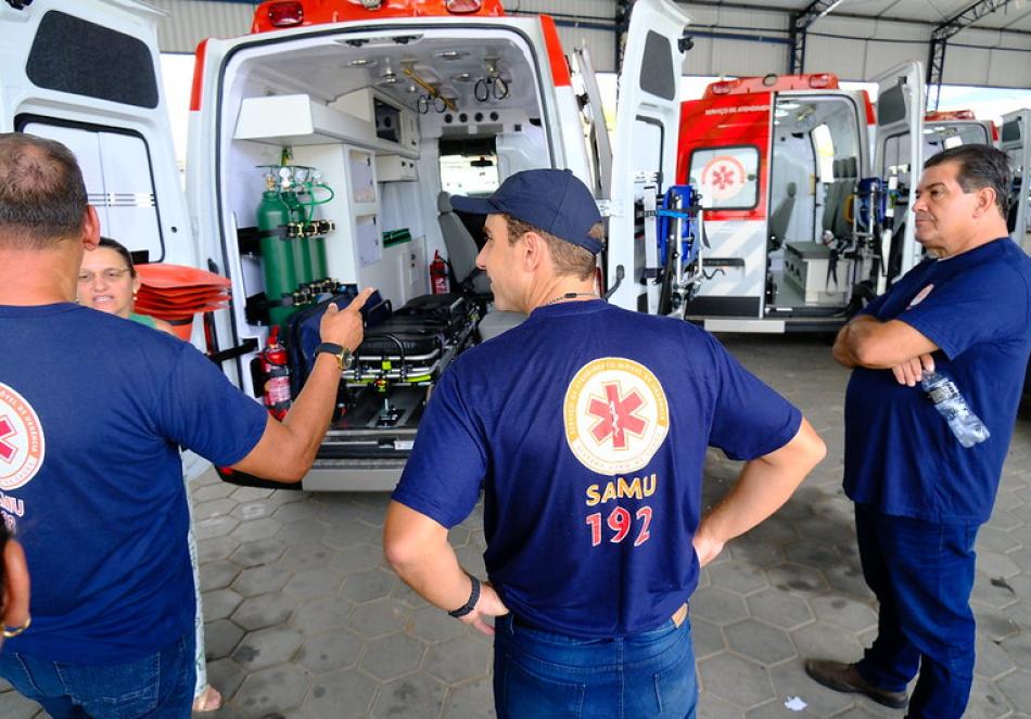 caraguatatuba-recebe-tres-ambulancias-para-renovar-e-ampliar-frota-do-samu-1.jpg