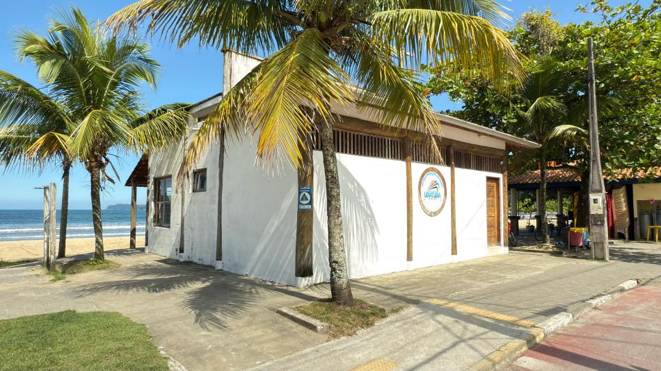 escolinha-municipal-de-surfe-de-ubatuba-completa-30-anos.jpeg