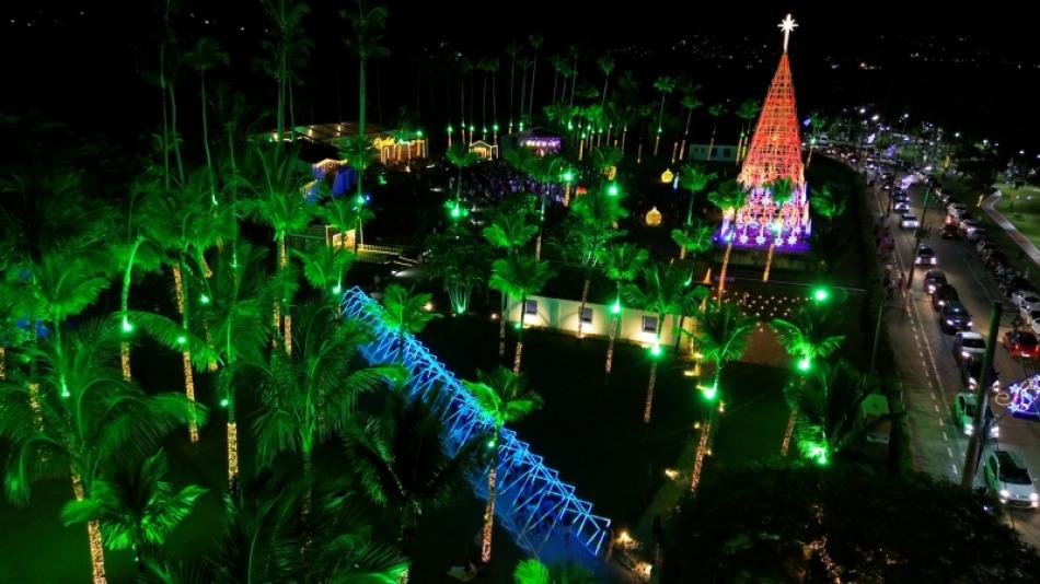 ilhabela-abre-as-portas-para-a-magia-do-4-natal-luz-com-decoracao-especial-e-espaco-gastronomico-no-parque-fazenda-engenho-dagua.jpg