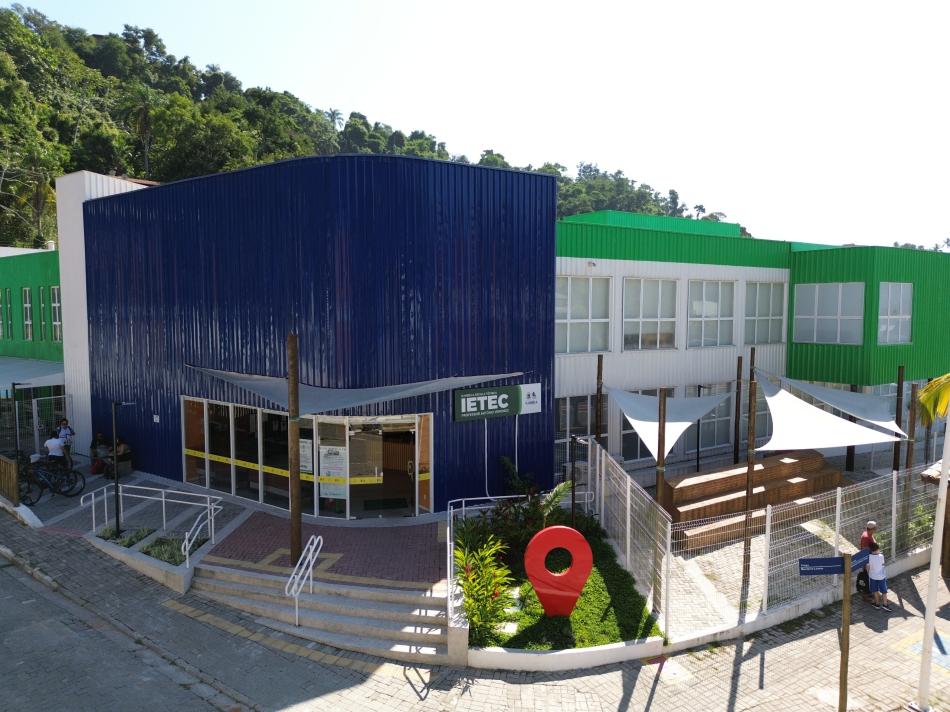 ilhabela-escola-tecnica-ietec-abre-pre-inscricao-para-o-curso-de-“tecnicas-execucao-e-montagem-de-circuitos-eletricos-prediais”.jpg