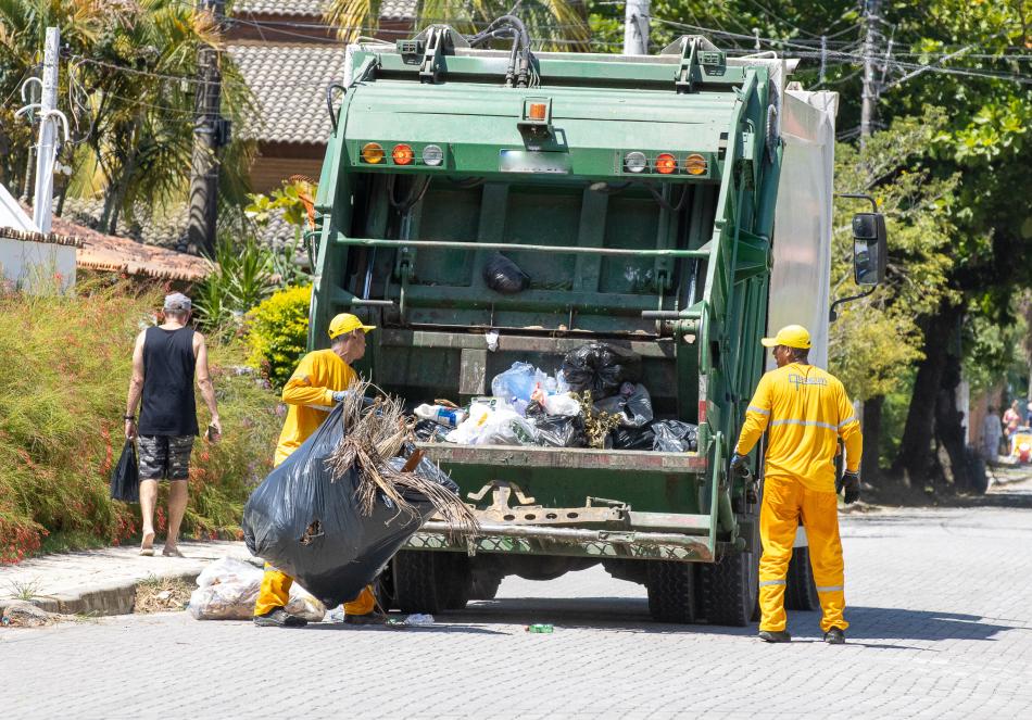 nova-empresa-de-coleta-de-lixo-comeca-a-operar-em-sao-sebastiao-3.jpeg
