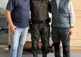 prefeito-de-ilhabela-recebe-novo-comandante-da-policia-militar-ambiental-do-litoral-norte.jpeg