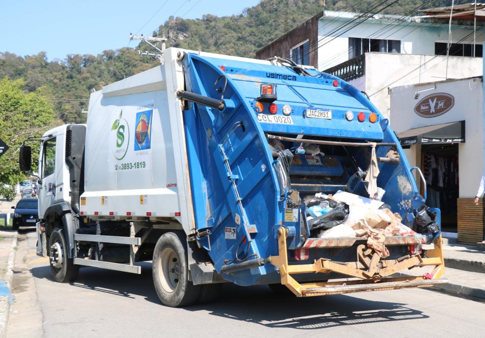 prefeito-reinaldinho-anuncia-mudanca-da-empresa-responsavel-pela-coleta-de-lixo-de-sao-sebastiao-1.jpg
