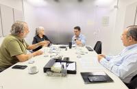 prefeito-toninho-colucci-busca-apoio-do-estado-para-melhorias-na-estrada-de-castelhanos-e-cobra-solucao-para-sp-131-no-sul-de-ilhabela-2.jpeg