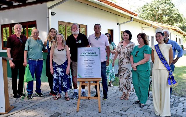 prefeito-toninho-colucci-entrega-centro-dia-para-pessoa-idosa-com-atendimento-durante-o-dia-e-apoio-as-familias-6.jpeg