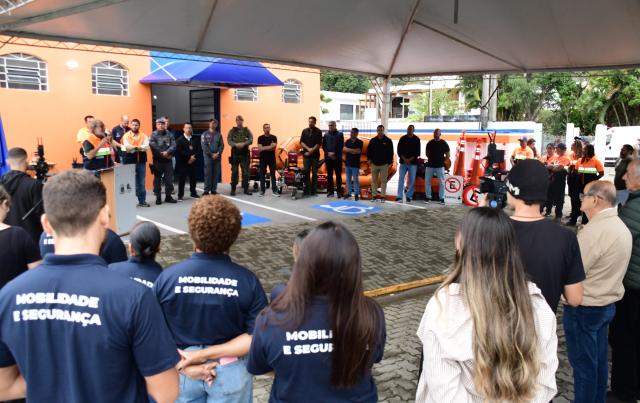 prefeito-toninho-colucci-entrega-nova-base-da-defesa-civil-e-reforca-investimentos-em-seguranca-4.jpg