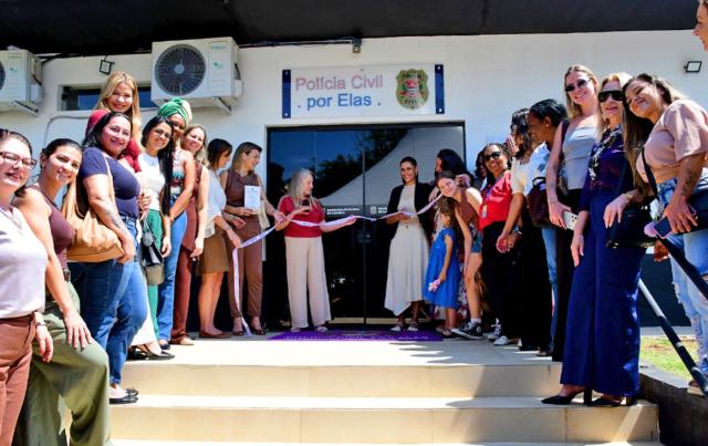 prefeitura-de-ilhabela-entrega-nova-sala-ddm-e-amplia-estrutura-de-atendimento-as-mulheres-3.jpeg