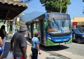 prefeitura-de-ilhabela-reduz-tarifa-de-onibus-para-r$-250-a-partir-deste-domingo-1_1.jpg