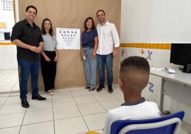 projeto-de-acuidade-visual-do-presidente-da-camara-antonio-carlos-junior-chega-a-52-escolas-municipais-2.jpeg