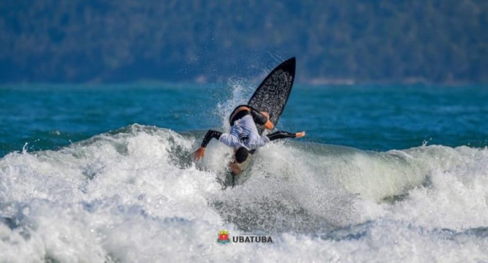 ubatuba-encerra-2-etapa-do-pro-surf-2025-com-grande-participacao-e-alto-nivel-tecnico.jpeg